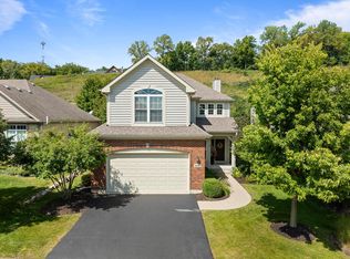 106 Lake Vista Cir, Fontana, WI 53125