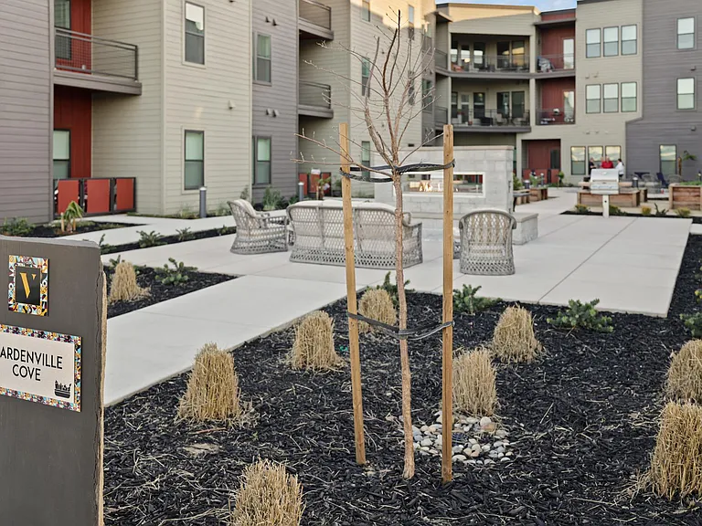 La Vida 55+ Luxury Living — Photo 34