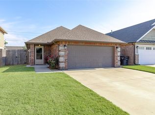 1311 SW 20th St, Moore, OK 73170