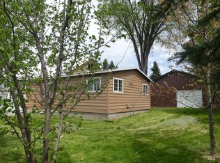 207 E 1st St, Weippe, ID 83553