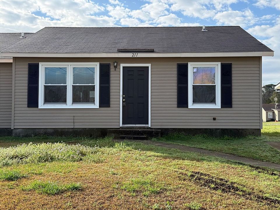 1st image of 211 Appaloosa Dr