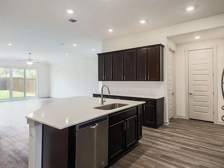 1917 Centerline Ln — Photo 4
