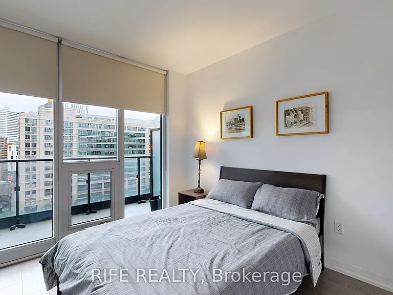 251 Jarvis St #830 — Photo 23