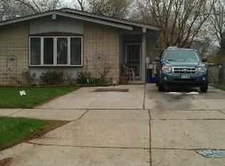 20060 Delaware Ave, Redford, MI 48240