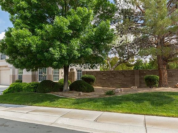 3rd image of 1625 Hennepin Dr