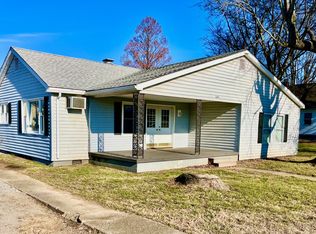 644 Oak St, Carmi, IL 62821