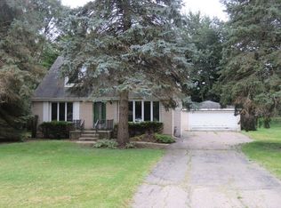 713 Valley View Dr, Schaumburg, IL 60193