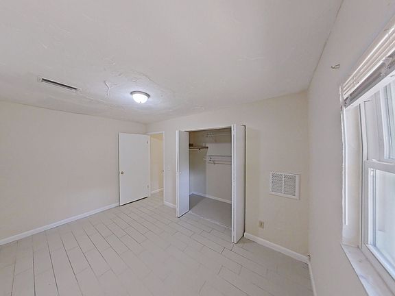 4th image of 10824 SE 132nd Pl