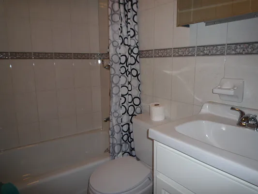 Rented by New Yorker Realty | media 14