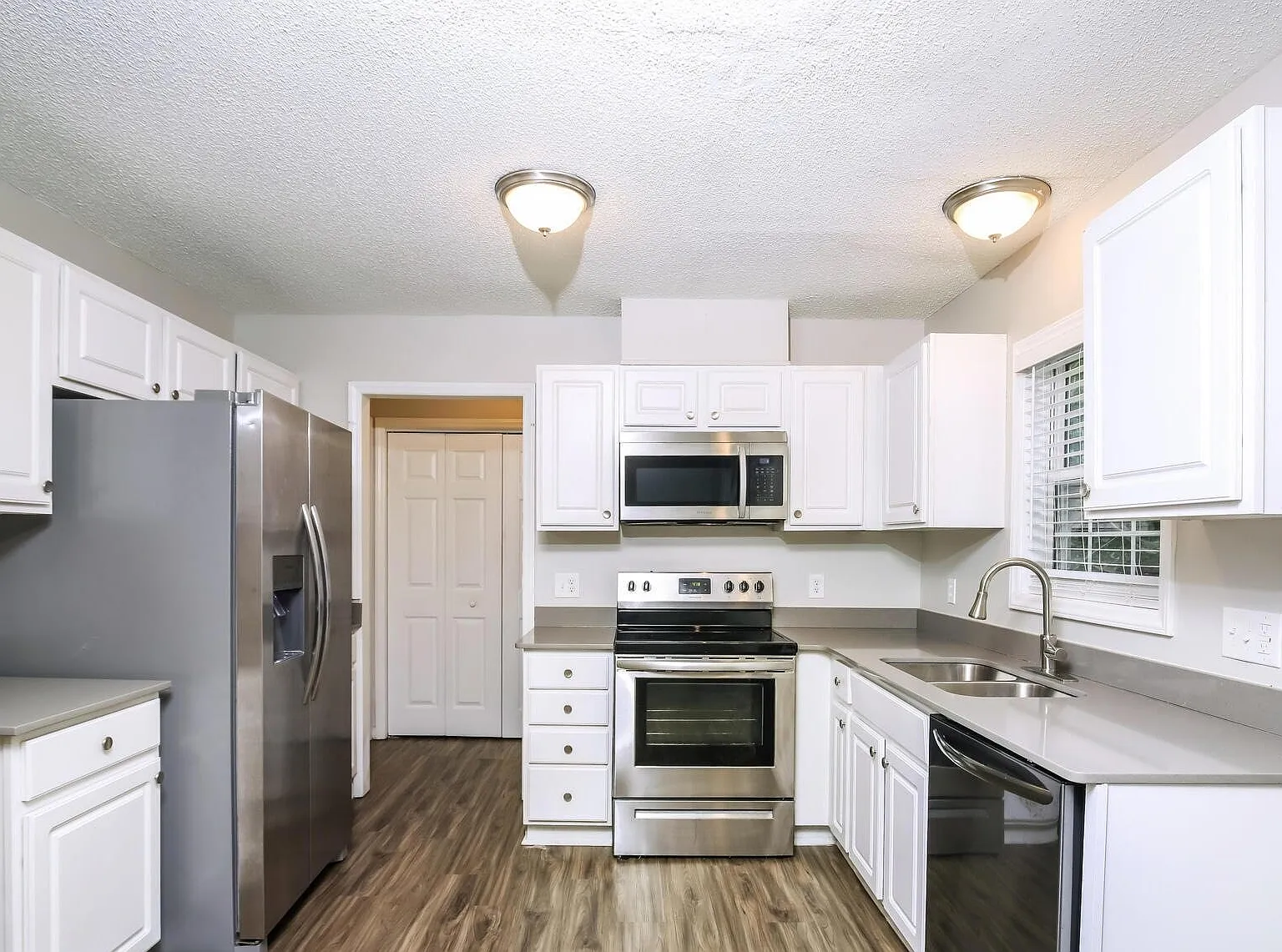 3 bed, 1578 sqft, $1,425 — Photo 3