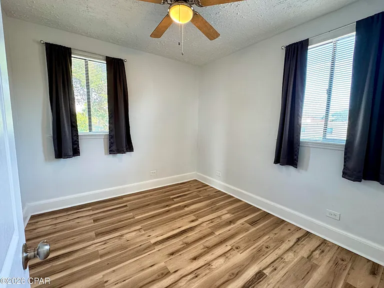 422 Magnolia Ave #4 — Photo 11