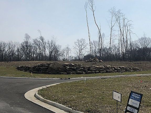 4th image of 6479 Meander Glen Dr
