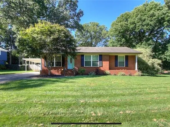 1322 Tarrington Ave, Charlotte, NC 28205