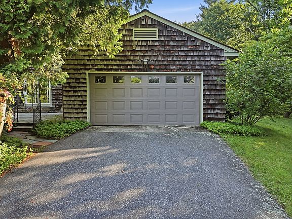 3rd image of 14 Miller Dr