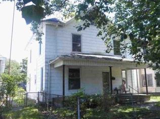 1037 N 8th St, Terre Haute, IN 47807