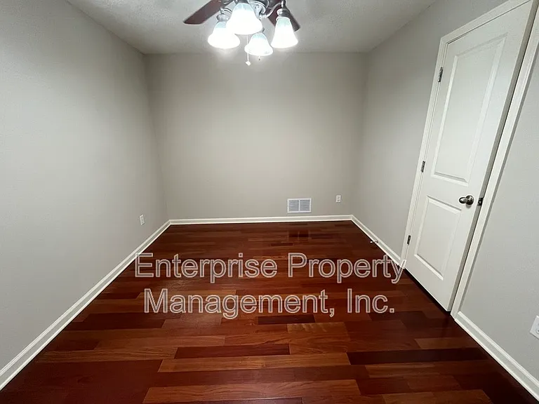11861 Bridal Ln — Photo 16