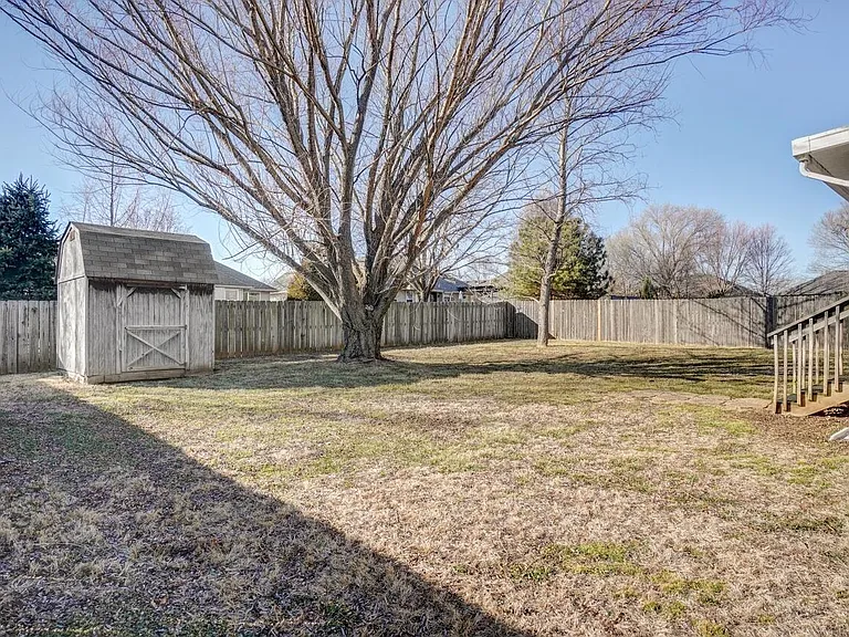 3891 S Hillsdale Ave — Photo 23