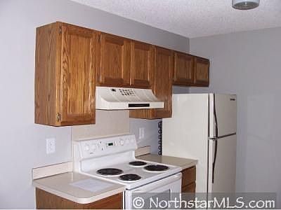 2nd image of 7512 Maplebrook Pkwy N