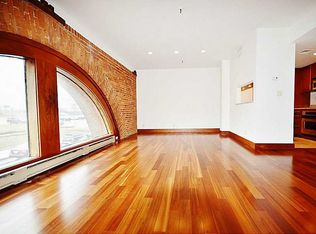 555 S Water St APT 234, Providence, RI 02903