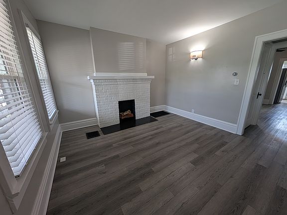 3rd image of 425 Frebis Ave