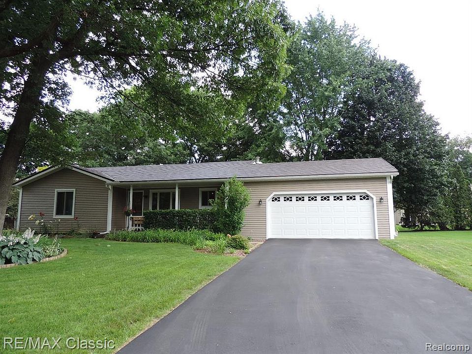 1st image of 3182 Green Oak Dr