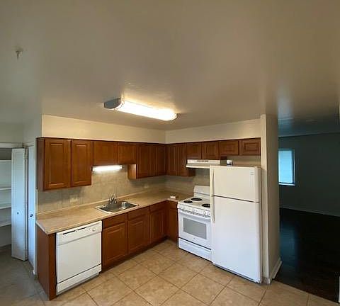 4th image of 314 Myrtle Dr