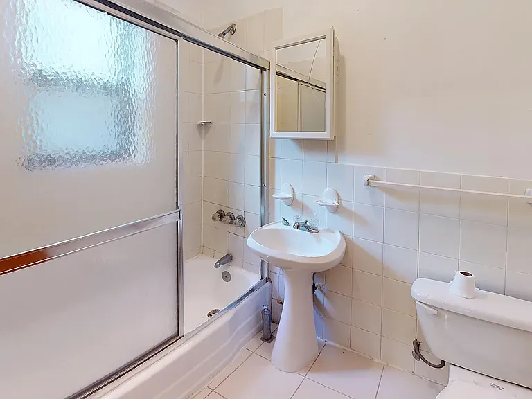 403 E 70th St #6 — Photo 7