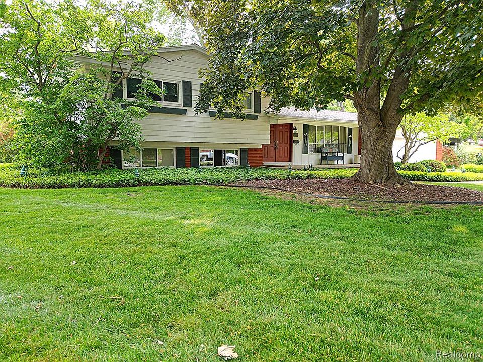 34086 Burton Ln Livonia MI 48154 Zillow