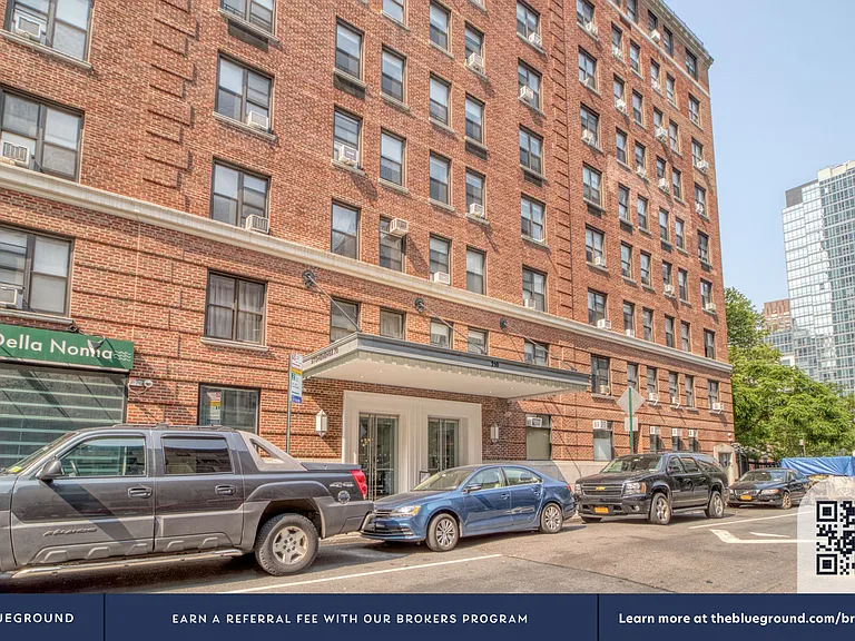 210 W 70th St #502 — Photo 20