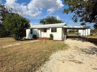709 S 4th St, Bangs, TX 76823