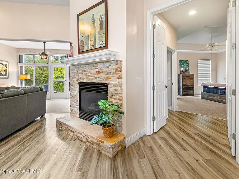 Shell Cove Dr — Photo 14
