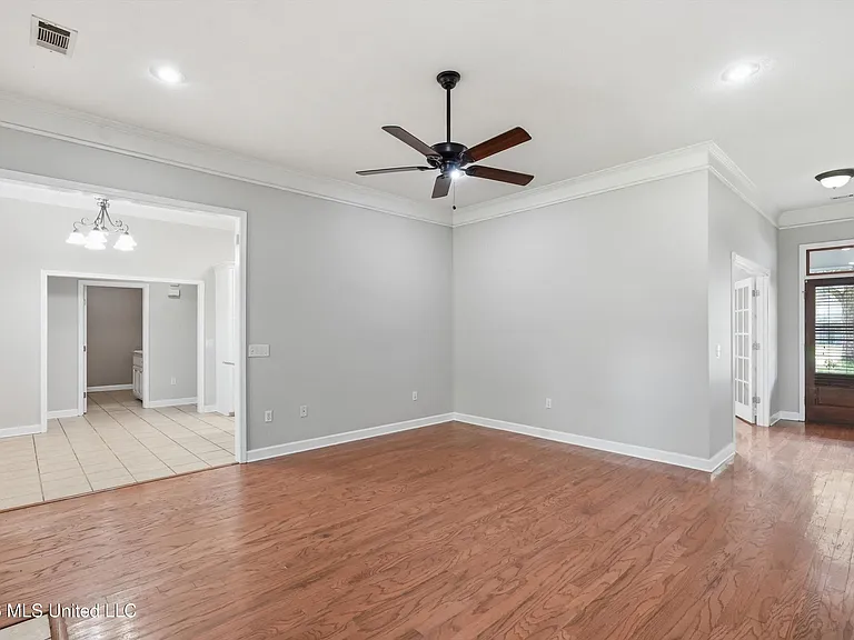 249 Cherry Bark Dr — Photo 36