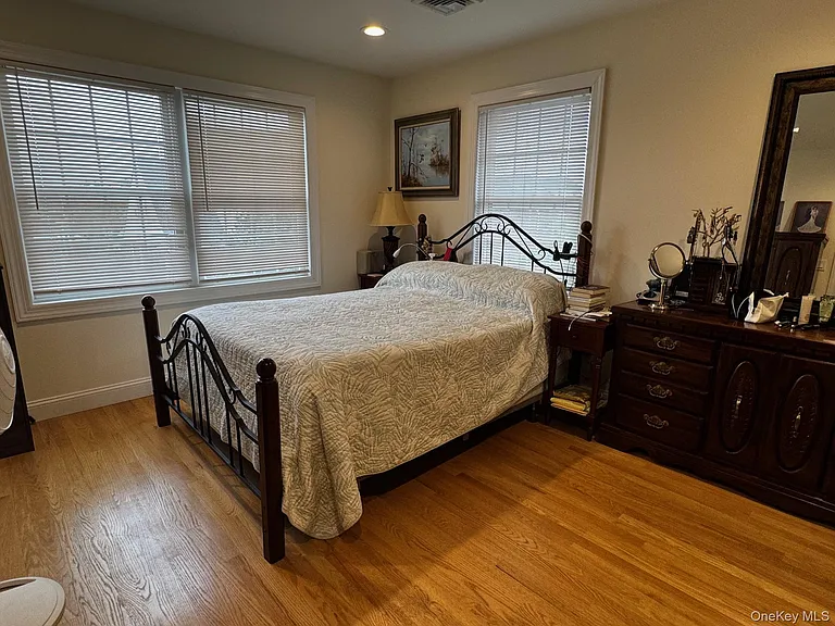 621 E Olive St #2 — Photo 8