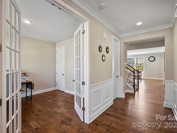 5th image of 5267 Birch Arbor Pl