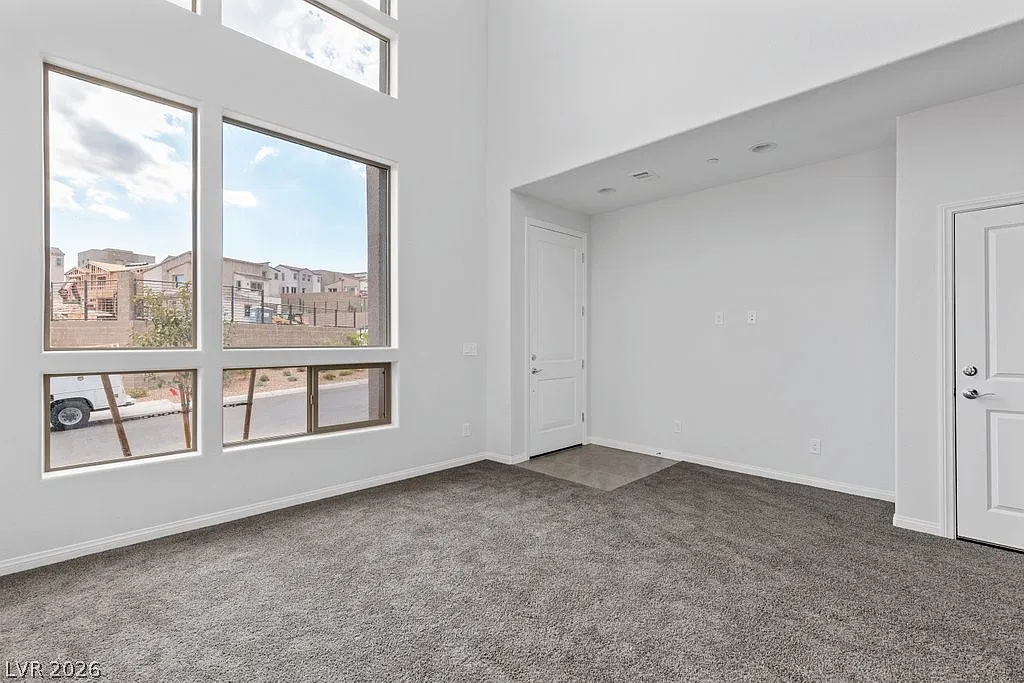 3 bed, 2.5 bath, 1593 sqft, $2,650 — Photo 3