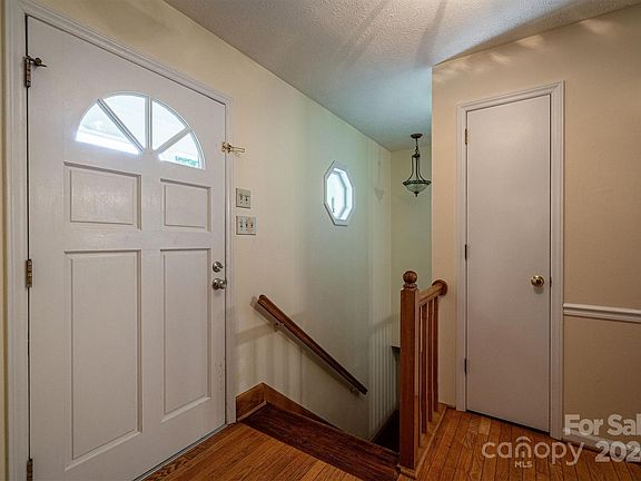 3rd image of 202 New Orleans Blvd