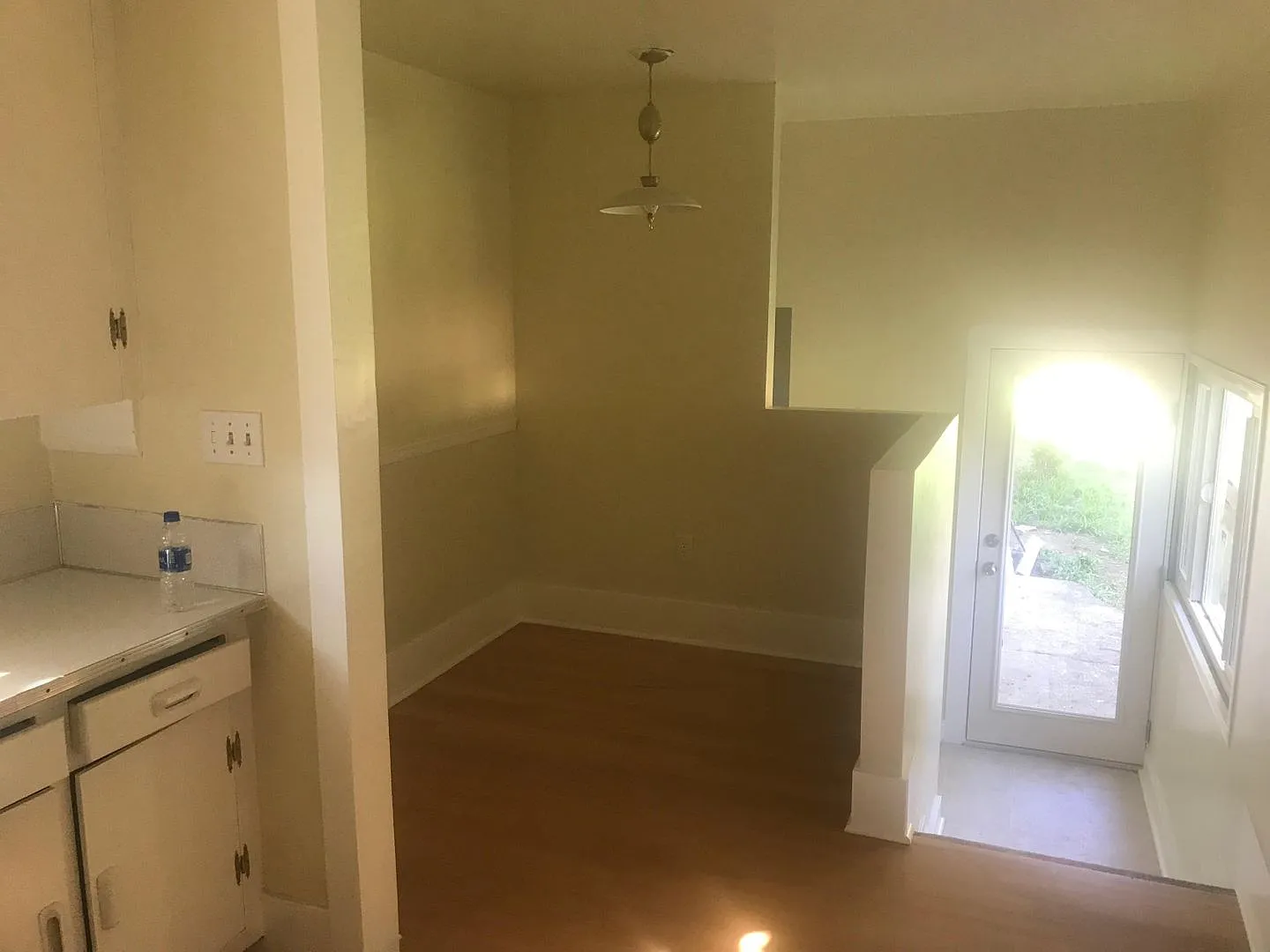 355 Howard Ave photo 1