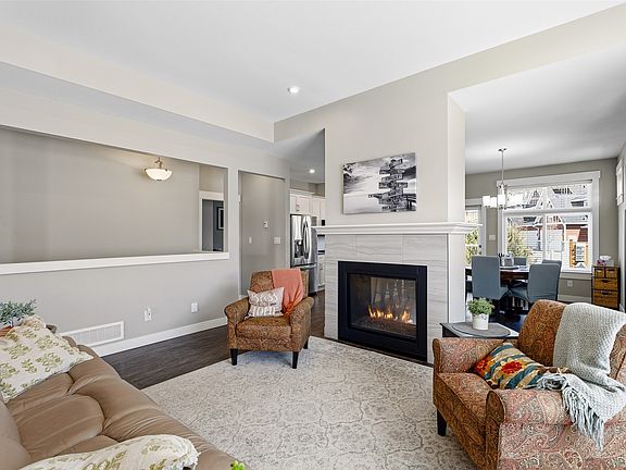3rd image of 2514 Spring Bank Ave #106