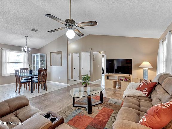 5th image of 8251 WILSON Boulevard