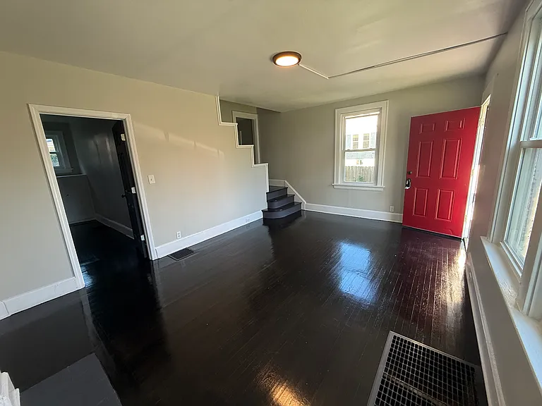 1855 Dalewood Pl — Photo 3