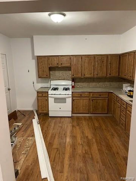 116 N Andre St, Saginaw, MI - View 3