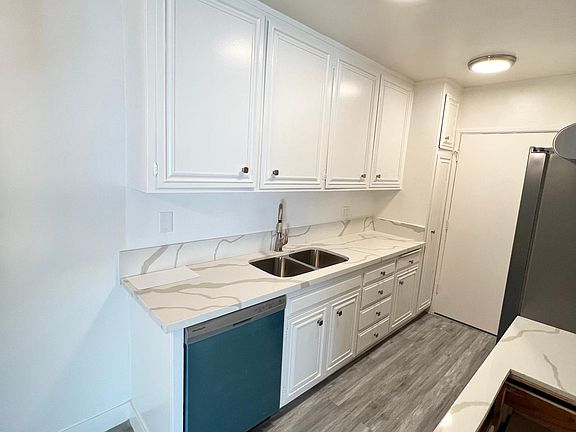 4th image of 11645 Chenault St APT 208