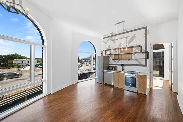 Rented by East Williamsburg Realty Inc | media 6
