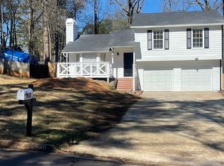 1530 Pin Oak Ln SE, Conyers, GA 30094