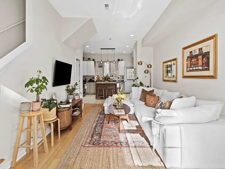 1129 N Orianna St — Photo 8