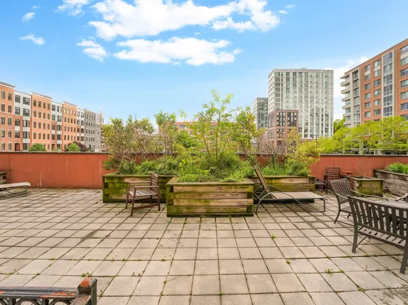 830 Monroe Street image 6 of 24