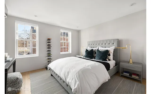 Sold by Douglas Elliman | media 16