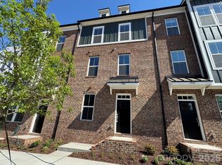 7044 Westrow Ave, Charlotte, NC 28278