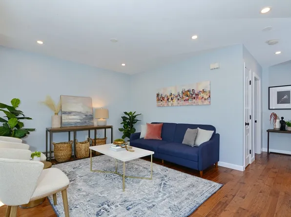 35 Circuit St #1, Boston, MA 02119