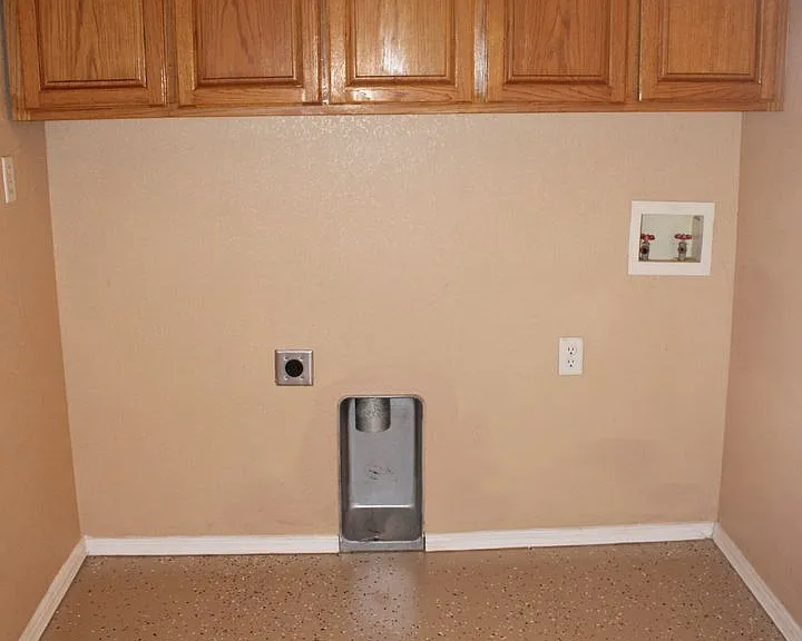 4056 Tibuni Pl — Photo 35